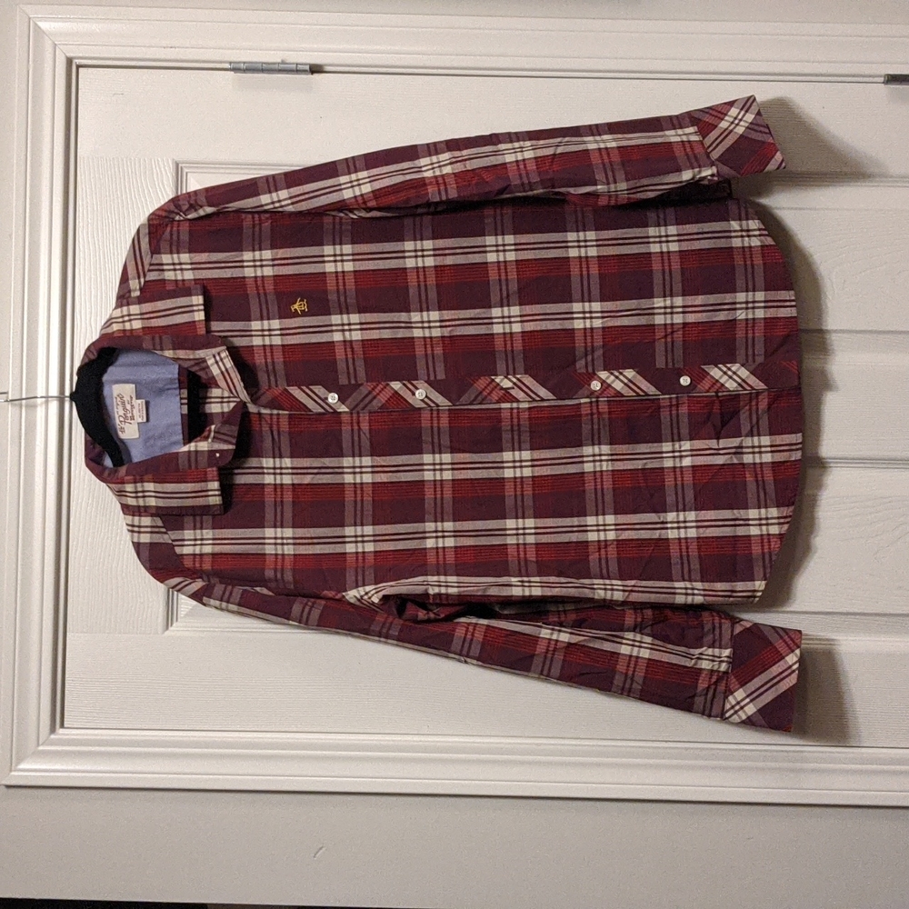 Plaid "Classic Fit" button down shirt